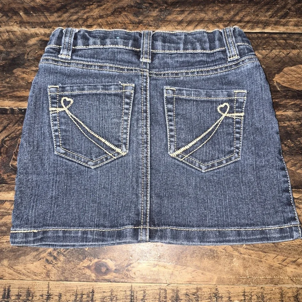 The Children's Place Girls Blue Denim Floral Embroidered Skort Size 5 Pockets